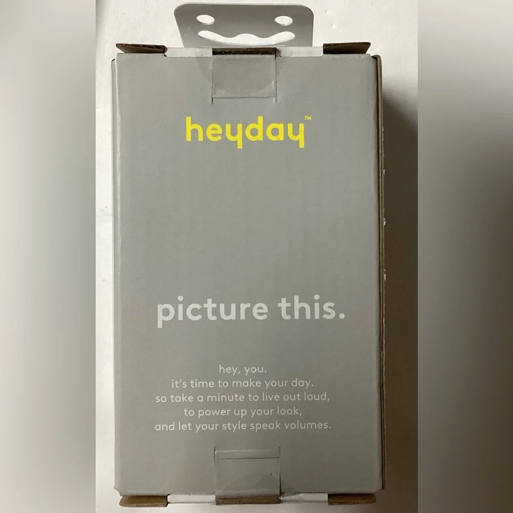 EIGHT/ Game Day Disposable Camera - heyday™ Yellow